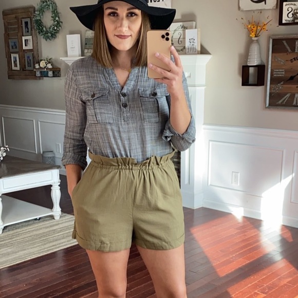 ✨Last 1✨Linen Shorts - Picture 2 of 6